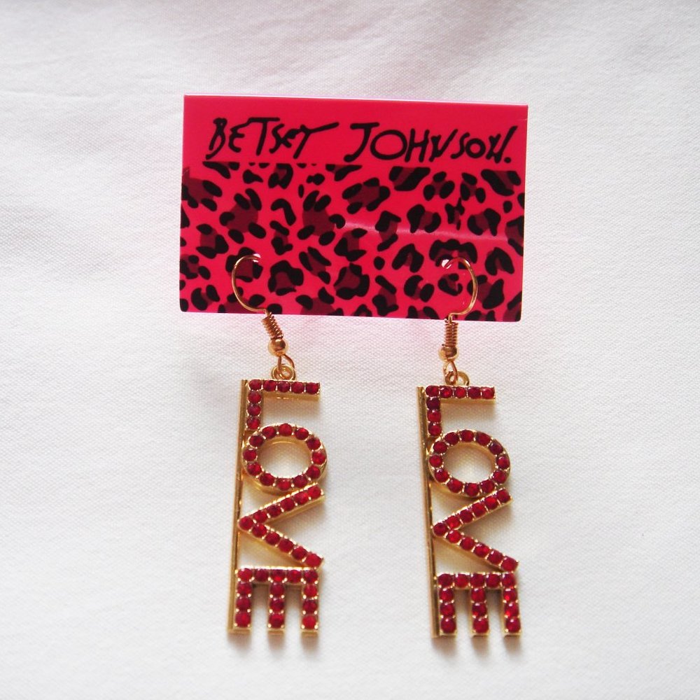 LOVE  RED RHINESTONES EARRINGS